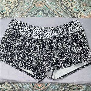 Lululemon Black and White Patterned Shorts